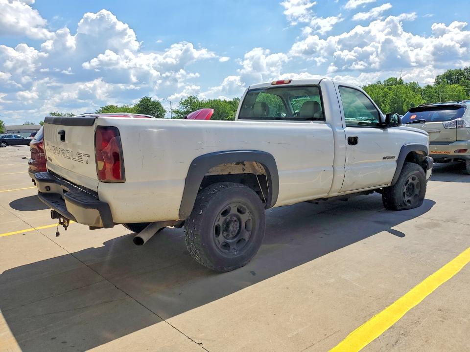 Aukcja sprzedaży 2004 Chevrolet Silverado, vin: 1GCHC24U54E320572, numer aukcji: 57757036