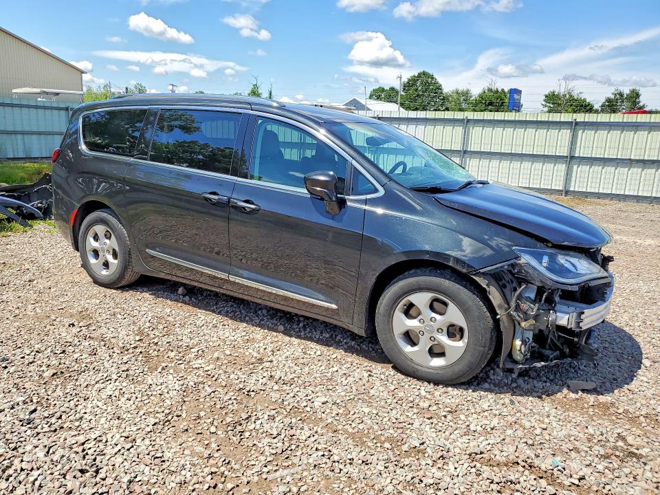 Продаж на аукціоні авто 2017 Chrysler Pacifica, vin: 2C4RC1EG2HR628251, номер лоту: 58584176
