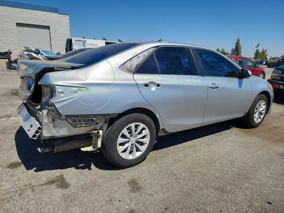 2015 Toyota Camry მანქანა იყიდება აუქციონზე, vin: 4T1BF1FK2FU968880, აუქციონის ნომერი: 58839246