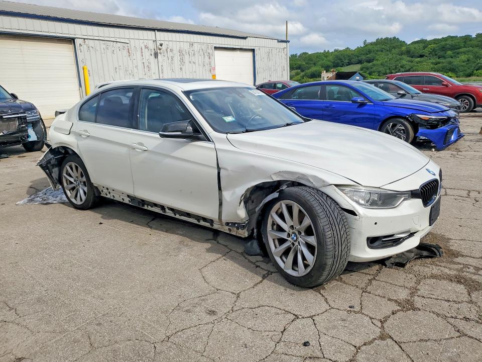58133076 :رقم المزاد ، WBA3B3C58EJ978907 vin ، 2014 Bmw 328 مزاد بيع
