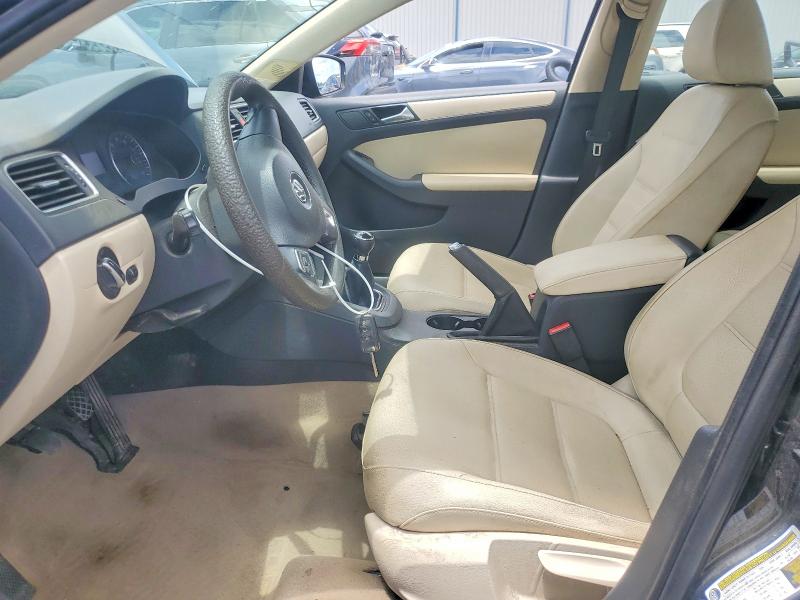 56241726 :رقم المزاد ، 3VWBP7AJ4CM110987 vin ، 2012 Volkswagen Jetta مزاد بيع
