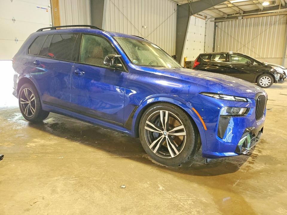 55828186 :رقم المزاد ، 5UX33EM04S9X32138 vin ، 2025 Bmw X7 مزاد بيع