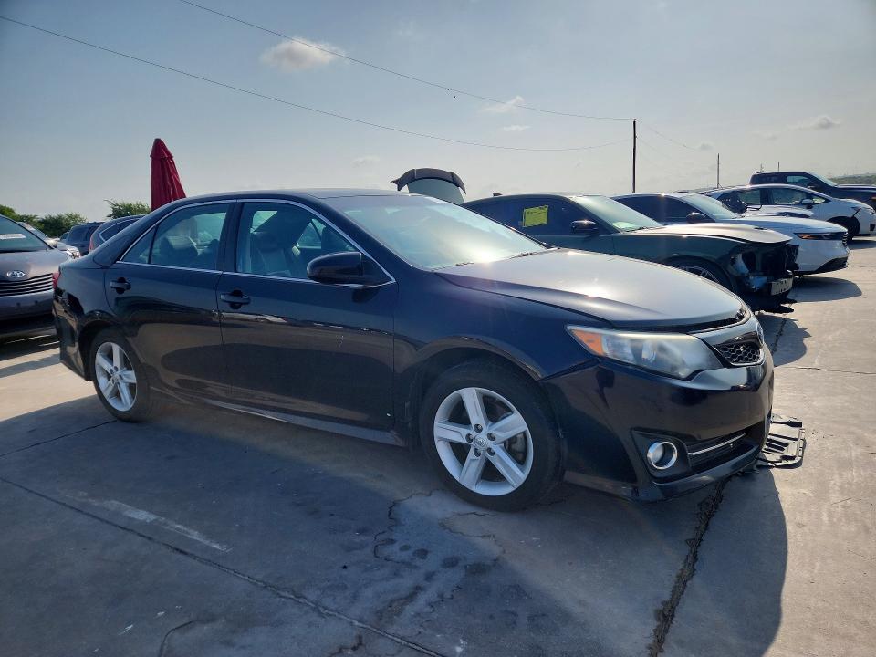 2014 Toyota Camry მანქანა იყიდება აუქციონზე, vin: 4T1BF1FK2EU318848, აუქციონის ნომერი: 57947666