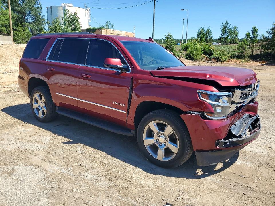 55471786 :رقم المزاد ، 1GNSCBKC1HR351808 vin ، 2017 Chevrolet Tahoe مزاد بيع