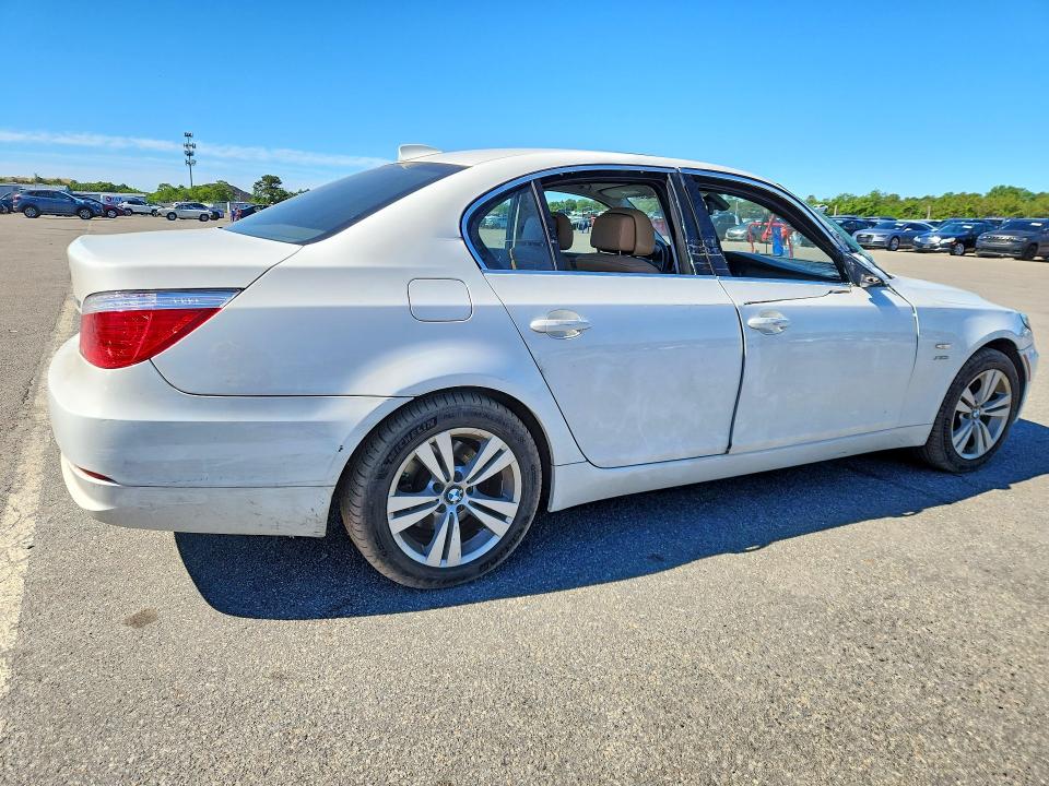 2010 Bmw 528 მანქანა იყიდება აუქციონზე, vin: WBANV1C51AC445915, აუქციონის ნომერი: 55330436