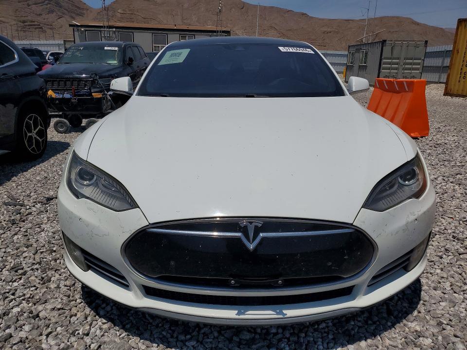 Продаж на аукціоні авто 2015 Tesla Model S, vin: 5YJSA1H22FF096628, номер лоту: 57766946