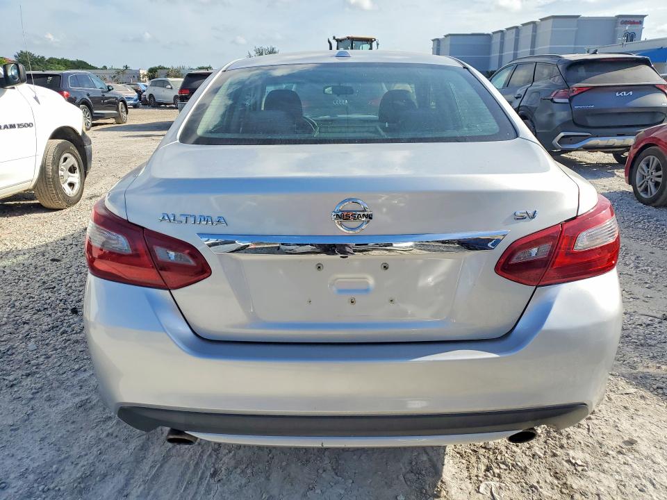 Продаж на аукціоні авто 2018 Nissan Altima, vin: 1N4AL3AP6JC234965, номер лоту: 58003276