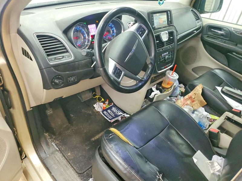 58007376 :رقم المزاد ، 2A4RR8DG4BR688090 vin ، 2011 Chrysler Town & Country مزاد بيع
