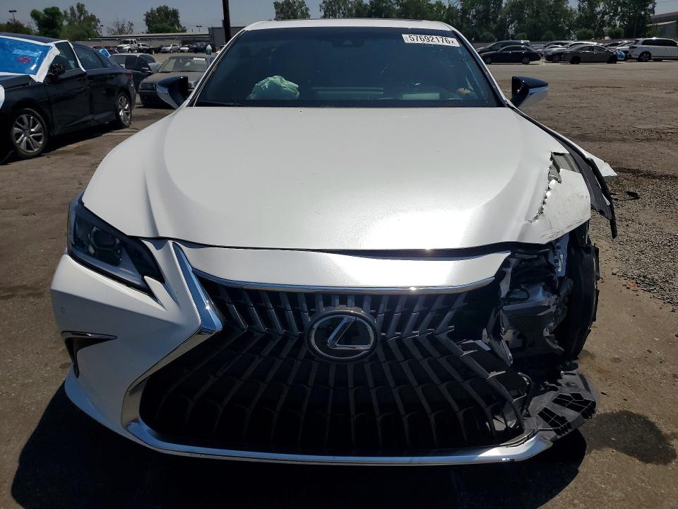 2025 Lexus Es 300h მანქანა იყიდება აუქციონზე, vin: 58ADA1C14SU070545, აუქციონის ნომერი: 57692176