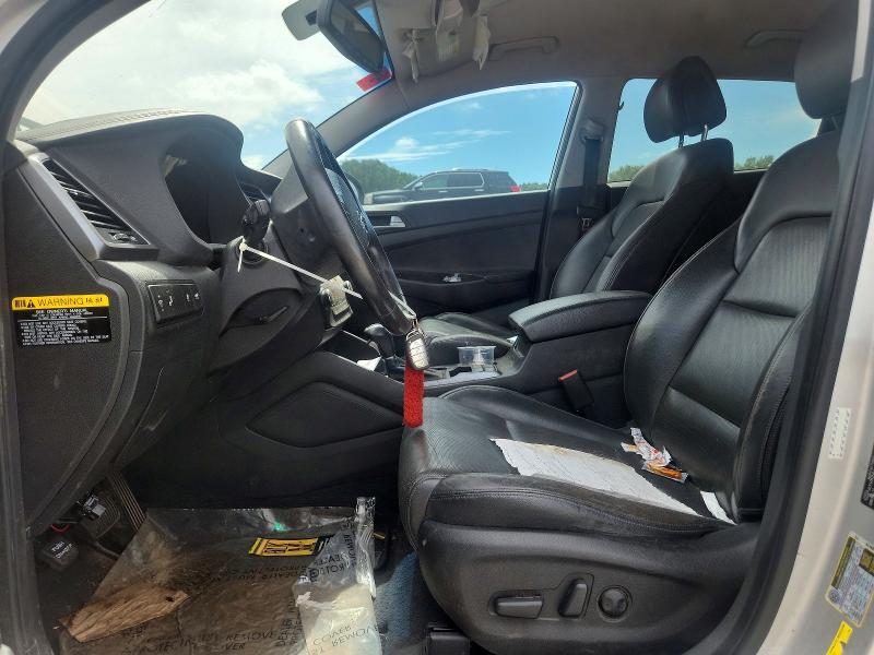 57066176 :رقم المزاد ، KM8J33A25GU040232 vin ، 2016 Hyundai Tucson مزاد بيع