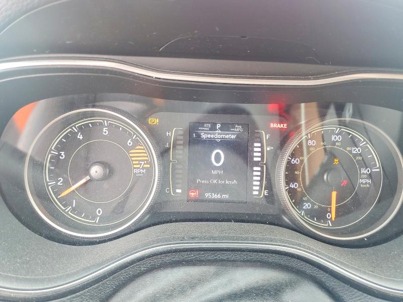 57777636 :رقم المزاد ، 1C4PJLCBXKD248682 vin ، 2019 Jeep Cherokee مزاد بيع