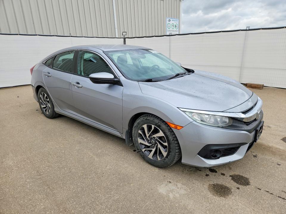 56786486 :رقم المزاد ، 2HGFC2F61JH017171 vin ، 2018 Honda Civic مزاد بيع