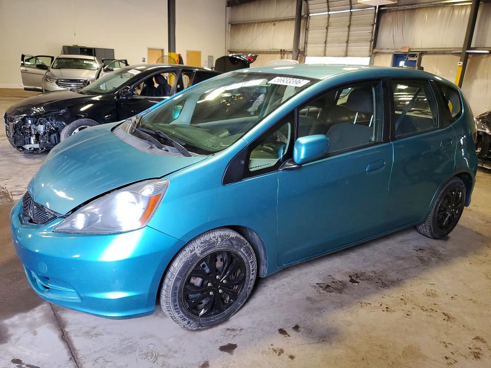 56933396 :رقم المزاد ، JHMGE8H30DC036948 vin ، 2013 Honda Fit مزاد بيع