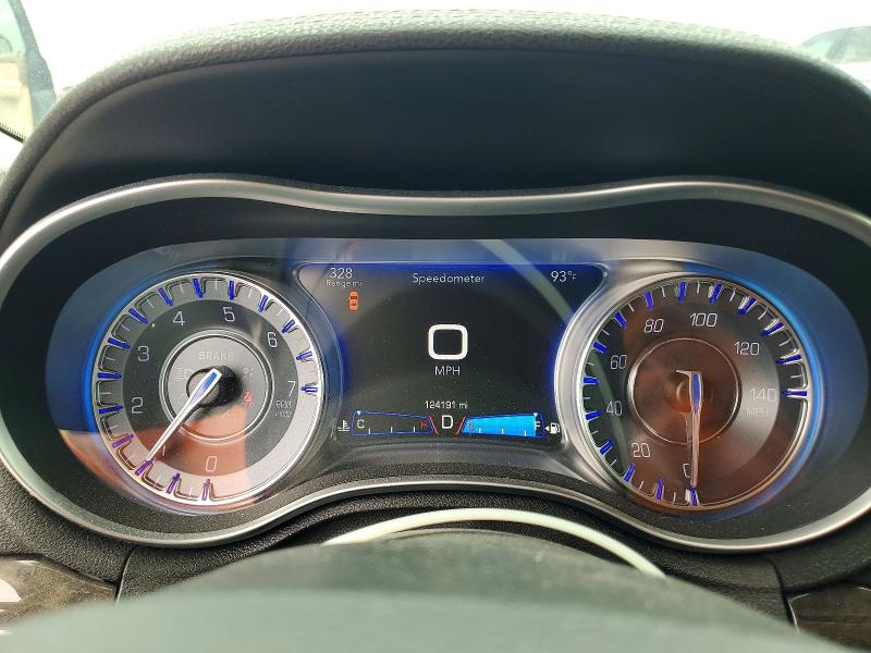 Продажа на аукционе авто 2015 Chrysler 300c, vin: 2C3CCAEG0FH920672, номер лота: 55949366