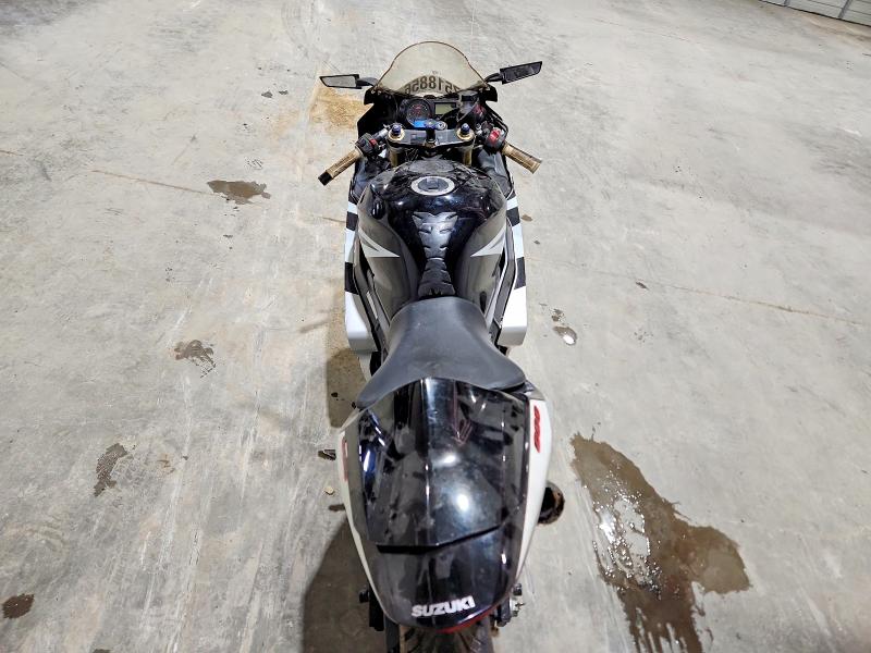 57518856 :رقم المزاد ، JS1GN7CA152107884 vin ، 2005 Suzuki Gsx-r600 مزاد بيع