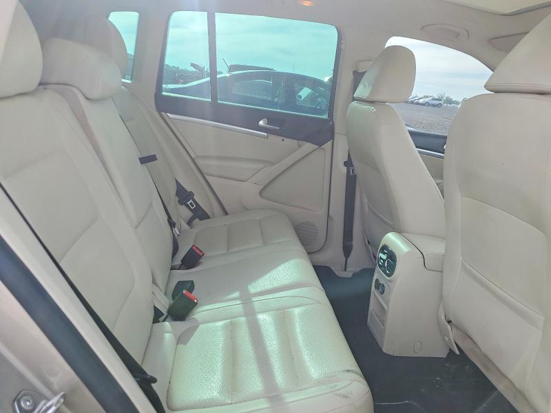 Продажа на аукционе авто 2015 Volkswagen Tiguan, vin: WVGJV7AX4FW002698, номер лота: 57872156