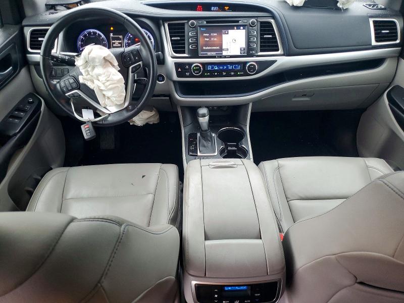 2018 Toyota Highlander მანქანა იყიდება აუქციონზე, vin: 5TDKZRFH2JS538097, აუქციონის ნომერი: 57695596