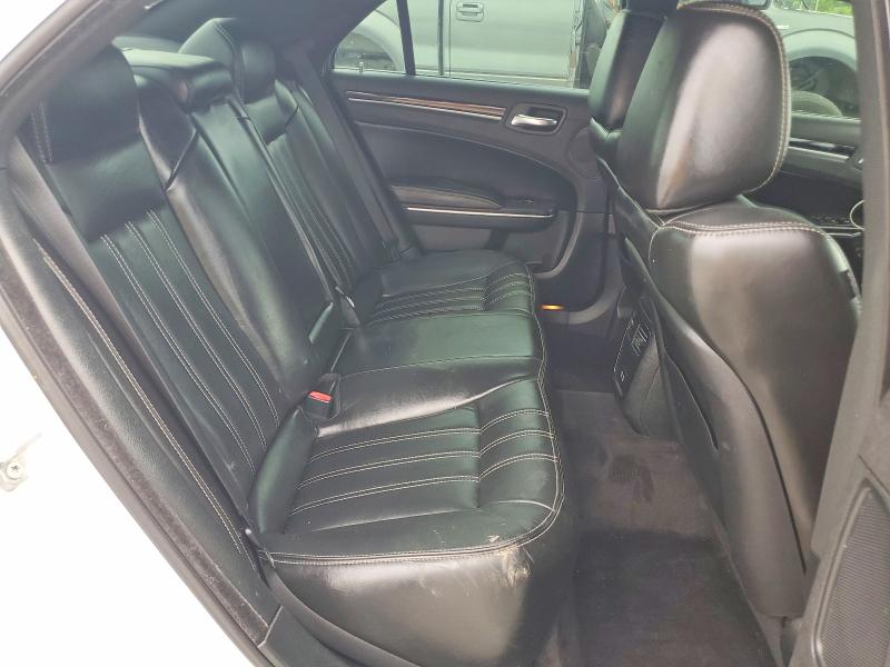 2018 Chrysler 300 მანქანა იყიდება აუქციონზე, vin: 2C3CCABG4JH266577, აუქციონის ნომერი: 55786046