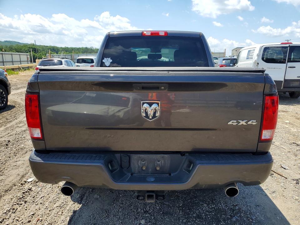 57668896 :رقم المزاد ، 3C6RR7KTXHG608085 vin ، 2017 Ram 1500 مزاد بيع