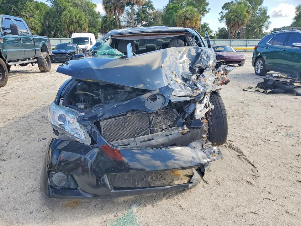 57180216 :رقم المزاد ، 4T1BF3EK9AU003388 vin ، 2010 Toyota Camry مزاد بيع
