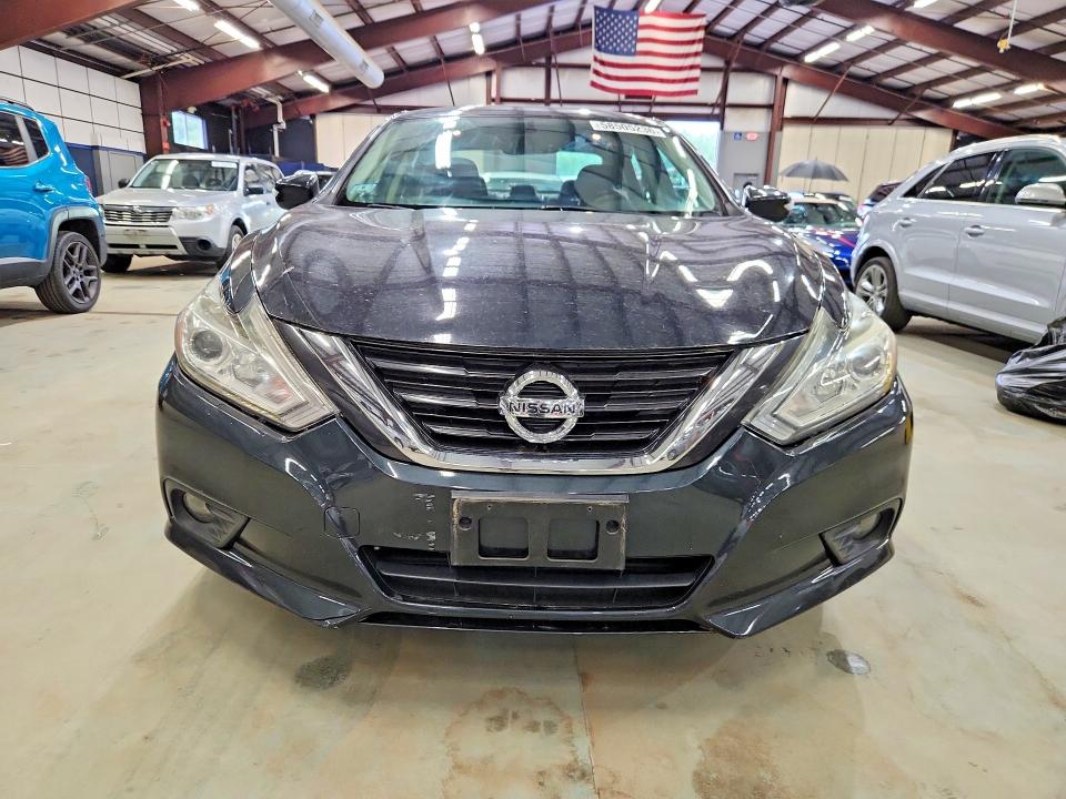 Продаж на аукціоні авто 2017 Nissan Altima, vin: 1N4AL3AP1HC194594, номер лоту: 58505236
