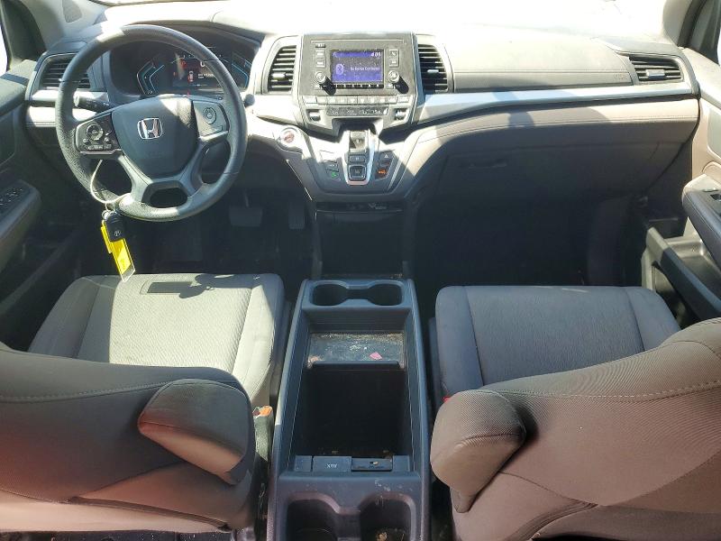 56337786 :رقم المزاد ، 5FNRL6H28JB089598 vin ، 2018 Honda Odyssey مزاد بيع