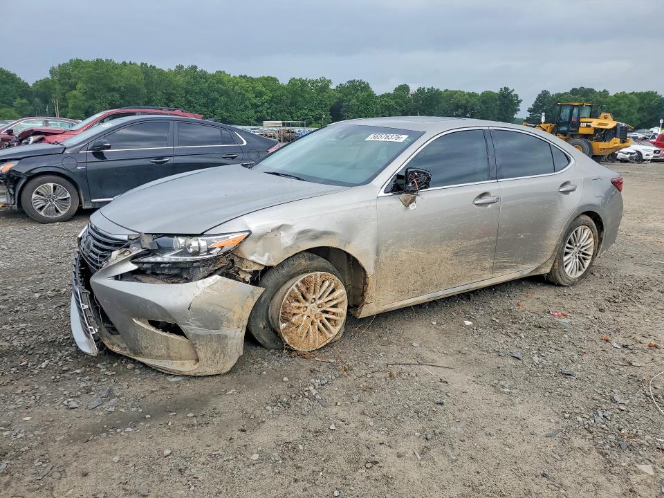 56576376 :رقم المزاد ، 58ABK1GG8JU081243 vin ، 2018 Lexus Es مزاد بيع