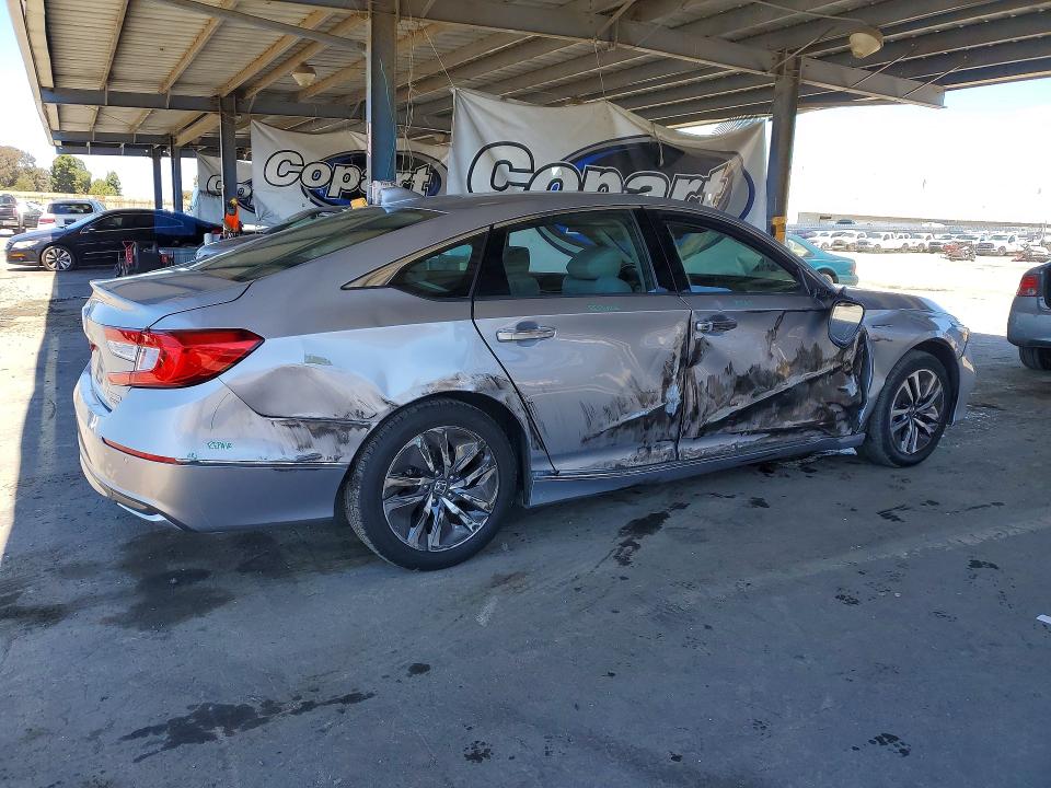 Продаж на аукціоні авто 2018 Honda Accord, vin: 1HGCV3F92JA016820, номер лоту: 56709996