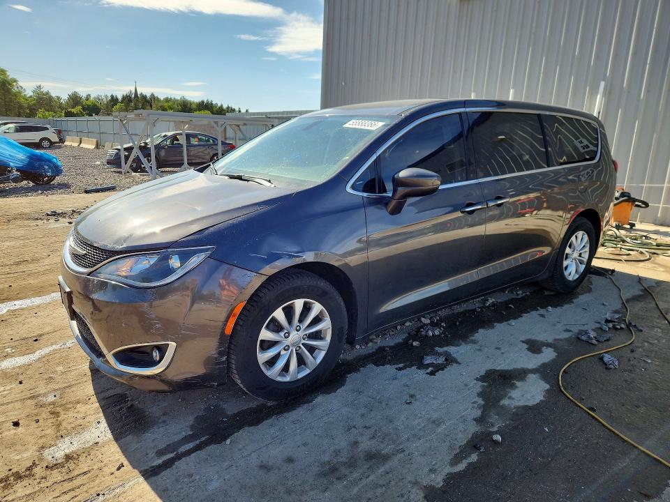 Auction sale of the 2018 Chrysler Pacifica, vin: 2C4RC1FGXJR115690, lot number: 55888366