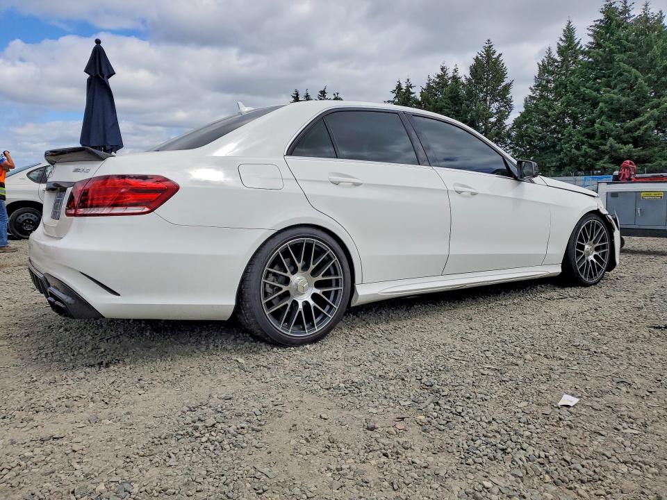 Продажа на аукционе авто 2015 Mercedes-benz E, vin: WDDHF5KB0FB122339, номер лота: 56163266