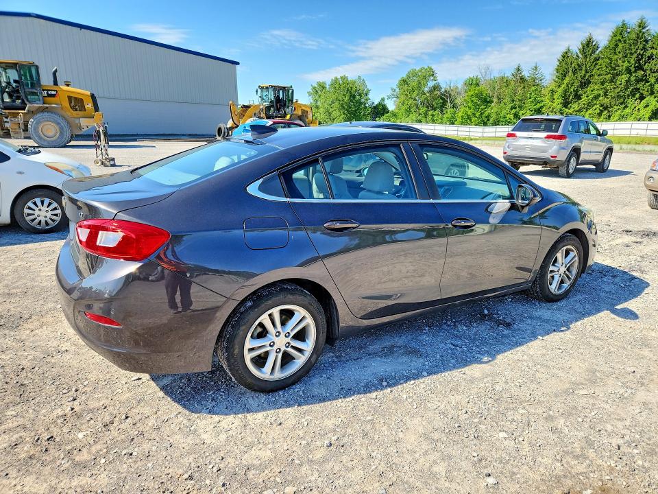 2017 Chevrolet Cruze მანქანა იყიდება აუქციონზე, vin: 1G1BE5SM8H7186552, აუქციონის ნომერი: 57295536