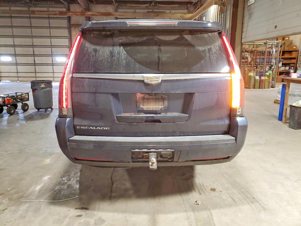 56170016 :رقم المزاد ، 1GYS4HKJ4HR319002 vin ، 2017 Cadillac Escalade مزاد بيع