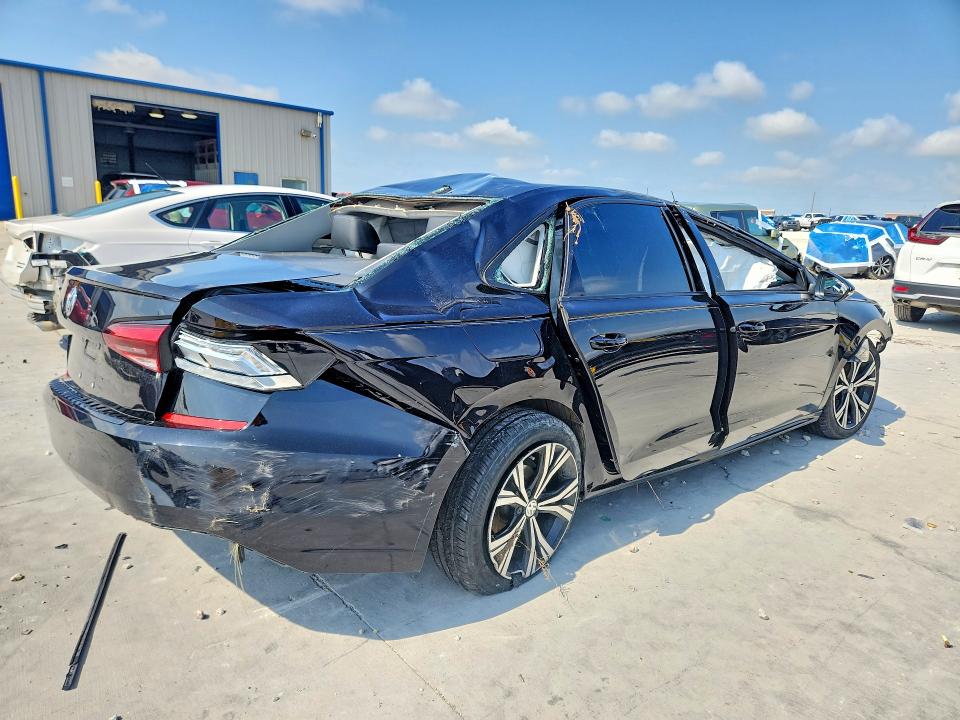 2022 Volkswagen Passat მანქანა იყიდება აუქციონზე, vin: 1VWSA7A39NC003604, აუქციონის ნომერი: 58084066