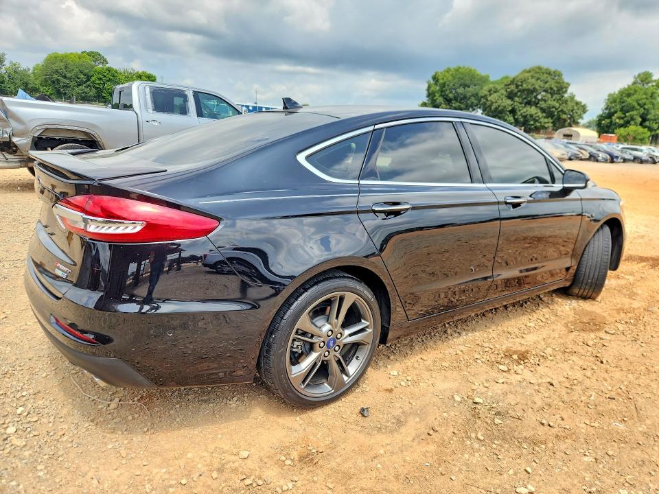 59004996 :رقم المزاد ، 3FA6P0VP1KR101987 vin ، 2019 Ford Fusion مزاد بيع