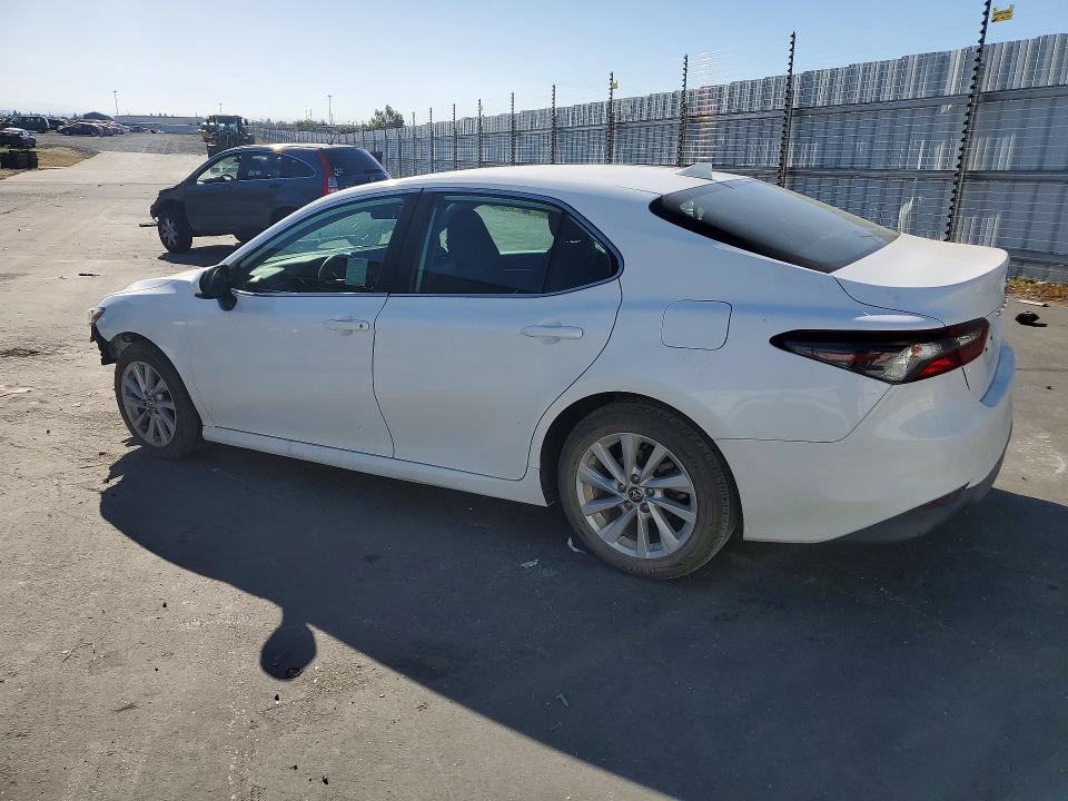 Продаж на аукціоні авто 2022 Toyota Camry, vin: 4T1C11AK2NU664697, номер лоту: 55653086