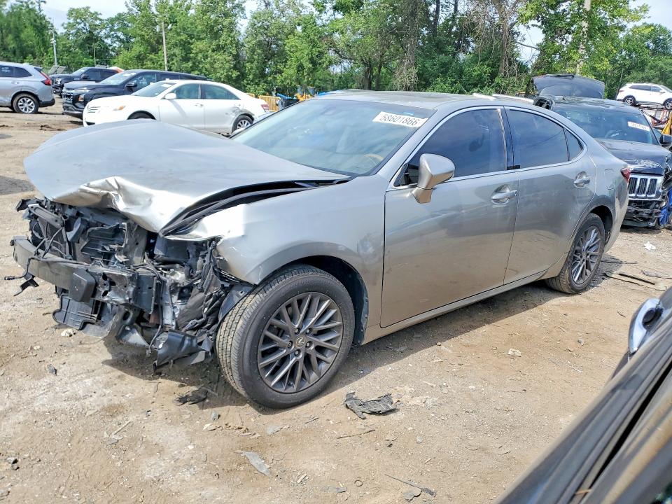 58601866 :رقم المزاد ، 58ABK1GG0JU108323 vin ، 2018 Lexus Es مزاد بيع