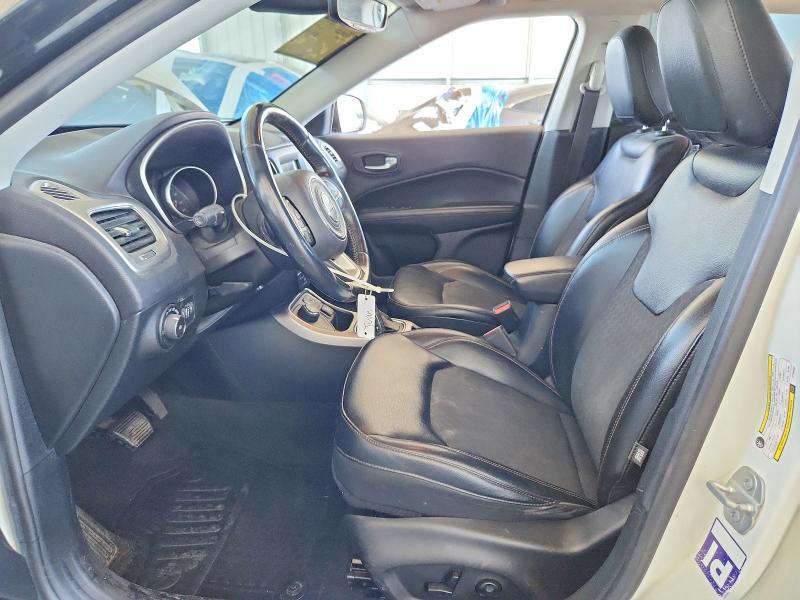 55634546 :رقم المزاد ، 3C4NJDBB3JT195427 vin ، 2018 Jeep Compass مزاد بيع