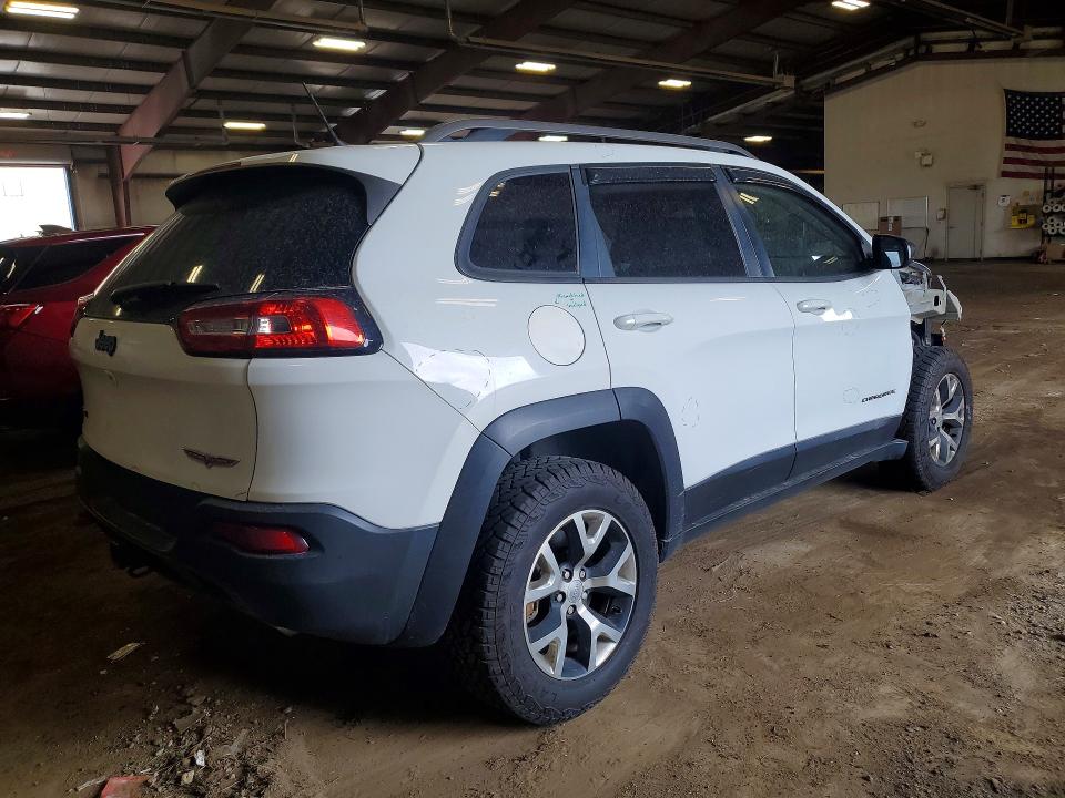 58075336 :رقم المزاد ، 1C4PJMBS5FW777135 vin ، 2015 Jeep Cherokee مزاد بيع