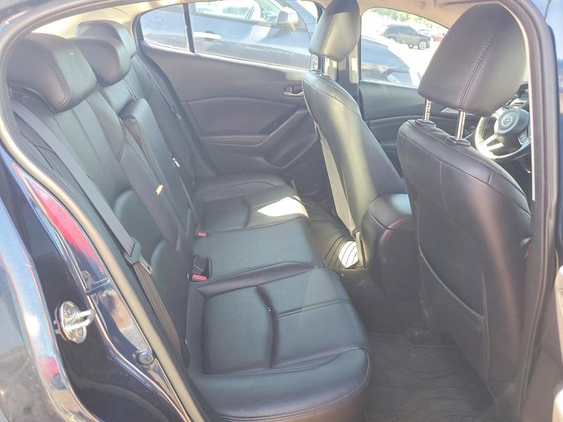 Продажа на аукционе авто 2018 Mazda 3, vin: 3MZBN1L31JM176847, номер лота: 58194276