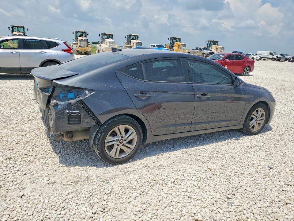 2020 Hyundai Elantra მანქანა იყიდება აუქციონზე, vin: 5NPD84LF0LH549352, აუქციონის ნომერი: 55806516