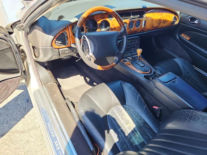 1999 Jaguar Xk8 მანქანა იყიდება აუქციონზე, vin: SAJGX2049XC041200, აუქციონის ნომერი: 55732346