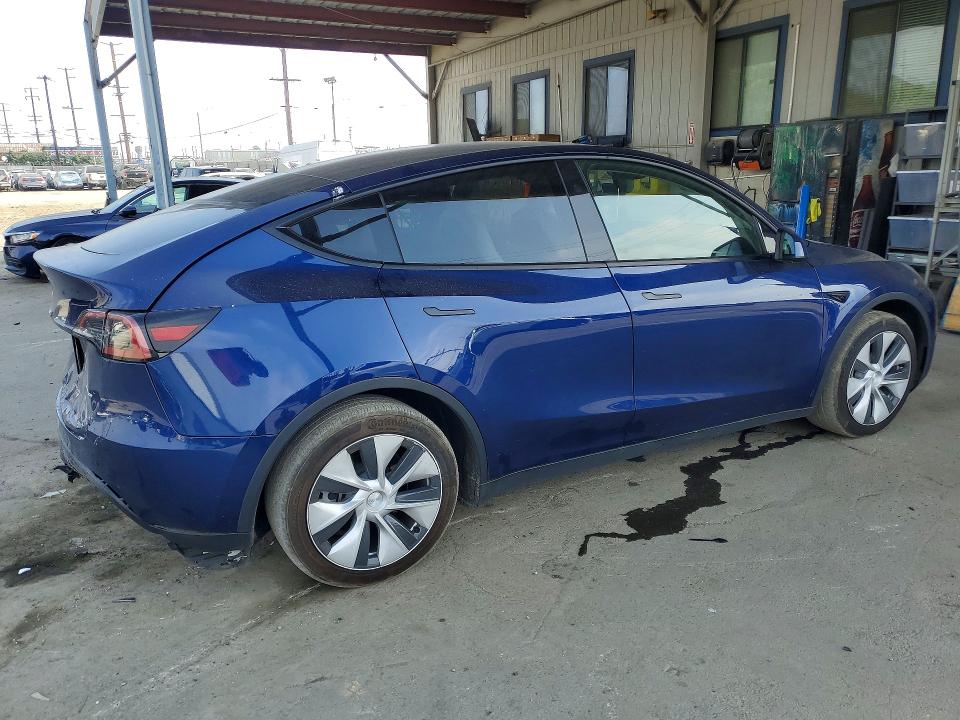 2024 Tesla Model Y მანქანა იყიდება აუქციონზე, vin: 7SAYGDEE1RF064947, აუქციონის ნომერი: 55991736
