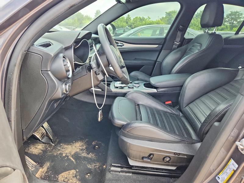 57744846 :رقم المزاد ، ZASPAKBN7N7D42339 vin ، 2022 Alfa Romeo Stelvio مزاد بيع
