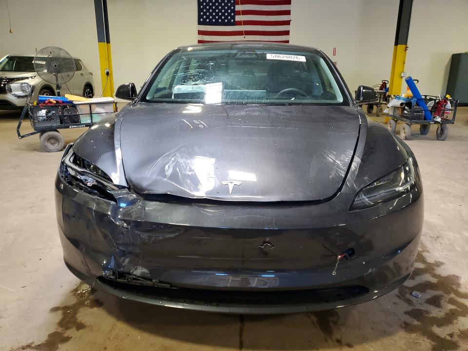58620826 :رقم المزاد ، 5YJ3E1EAXSF879842 vin ، 2025 Tesla Model 3 مزاد بيع