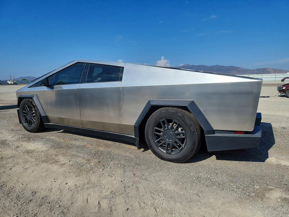 2024 Tesla Cybertruck მანქანა იყიდება აუქციონზე, vin: 7G2CEHED7RA007061, აუქციონის ნომერი: 56186156