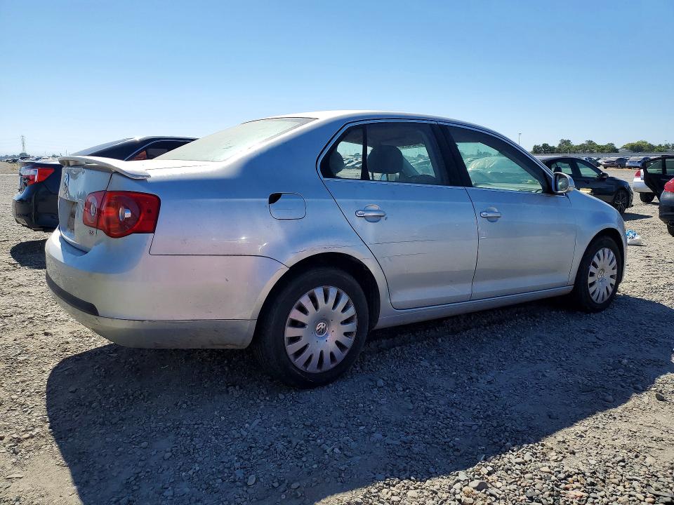 2005 Volkswagen New Jetta მანქანა იყიდება აუქციონზე, vin: 3VWRG71K45M647661, აუქციონის ნომერი: 58434056