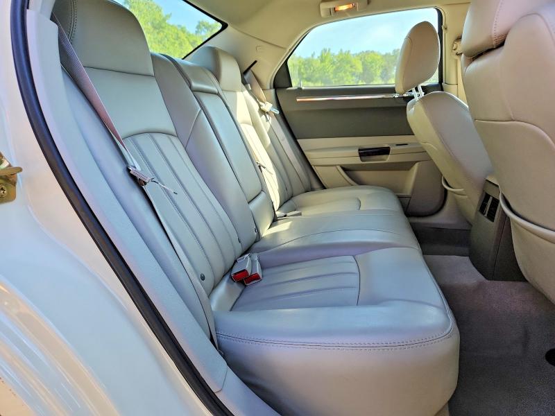 Продажа на аукционе авто 2007 Chrysler 300c, vin: 2C3LA63H87H610186, номер лота: 55904226