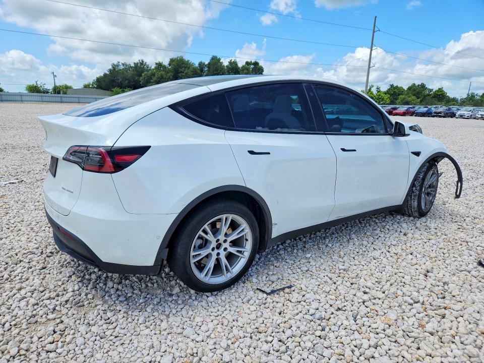 56846366 :رقم المزاد ، 5YJYGDEE8MF303982 vin ، 2021 Tesla Model Y مزاد بيع