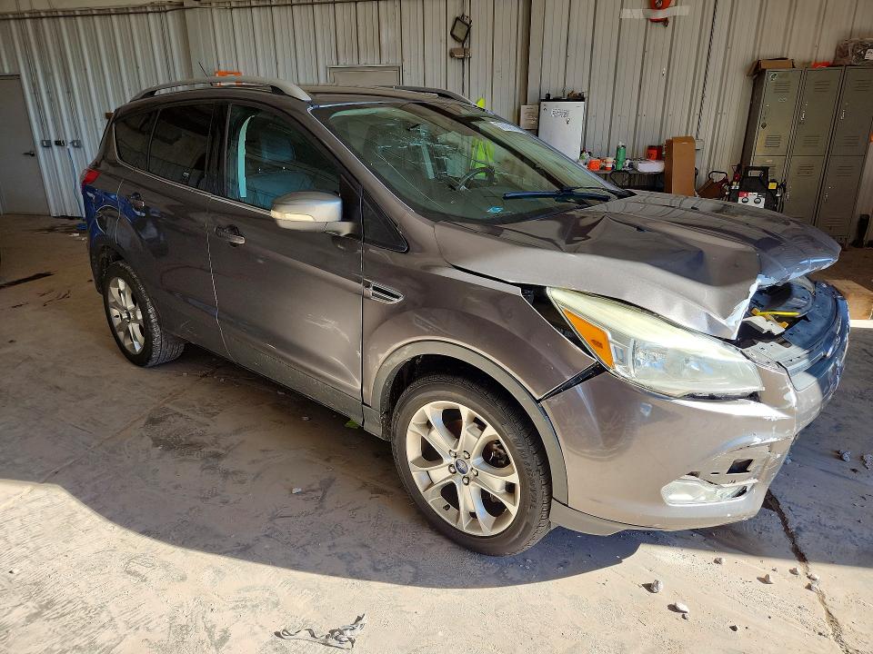57004326 :رقم المزاد ، 1FMCU9JX2EUC22262 vin ، 2014 Ford Escape مزاد بيع