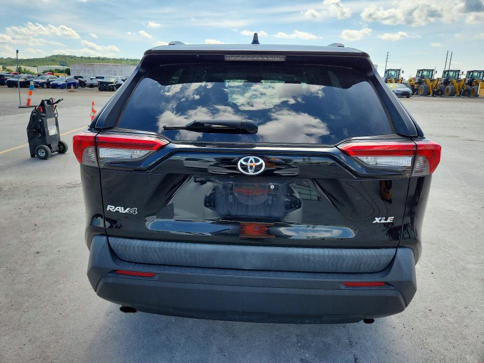 56129236 :رقم المزاد ، 2T3W1RFV4LC055485 vin ، 2020 Toyota Rav4 مزاد بيع